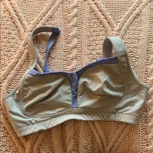 Lululemon, gray bra. Size 36D🔴